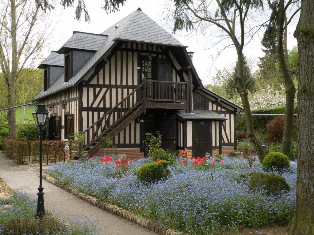 Auberge Du Val Au Cesne Saint-Clair-sur-les-Monts ภายนอก รูปภาพ