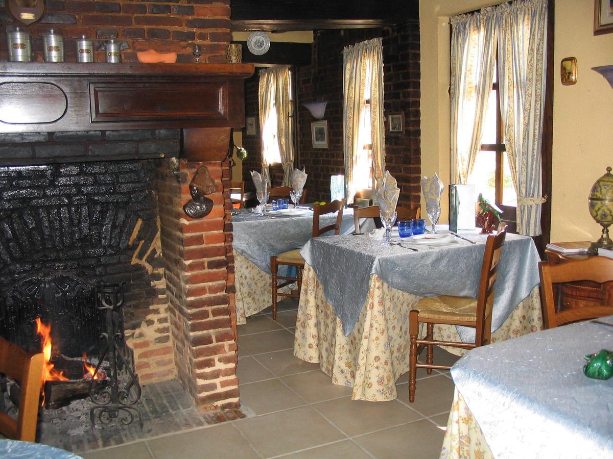 Auberge Du Val Au Cesne Saint-Clair-sur-les-Monts ภายนอก รูปภาพ