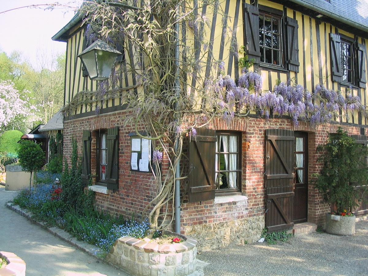Auberge Du Val Au Cesne Saint-Clair-sur-les-Monts ภายนอก รูปภาพ